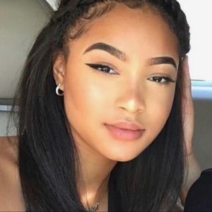 Meet your Posher, Kassandra